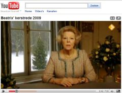 Koningin Beatrix in kersttoespraak: 'Virtuele ontmoetingen op internet maken ons afstandelijk' Koningin Beatrix in kersttoespraak: 'Virtuele ontmoetingen op internet maken ons afstandelijk'